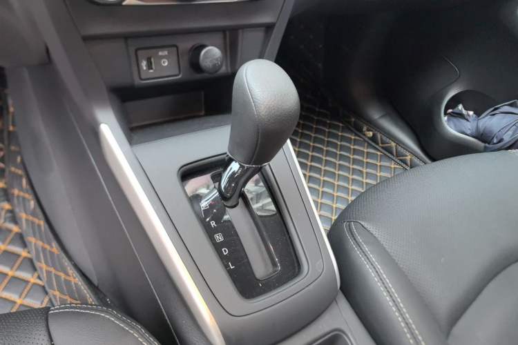 Used Nissan Sylphy 2024 Classic 1.6XE CVT Comfort Edition Gear Lever