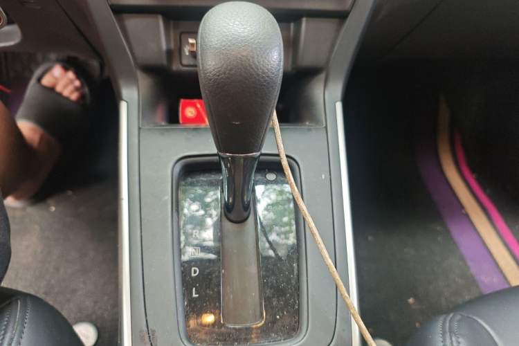 Used Nissan Sylphy 2024 Classic 1.6XE CVT Comfort Edition Gear Lever