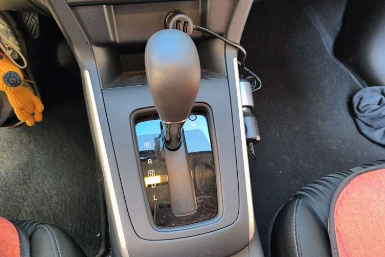 Used Nissan Sylphy 2024 Facelifted Three Classic 1.6XE CVT Comfort Edition Gear Lever