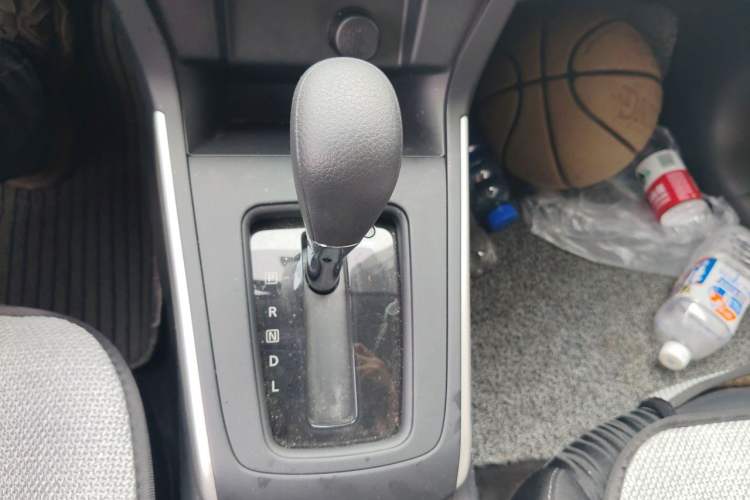Used Nissan Sylphy 2024 Restyled Version 2 Classic 1.6XE CVT Comfort Edition Gear Lever