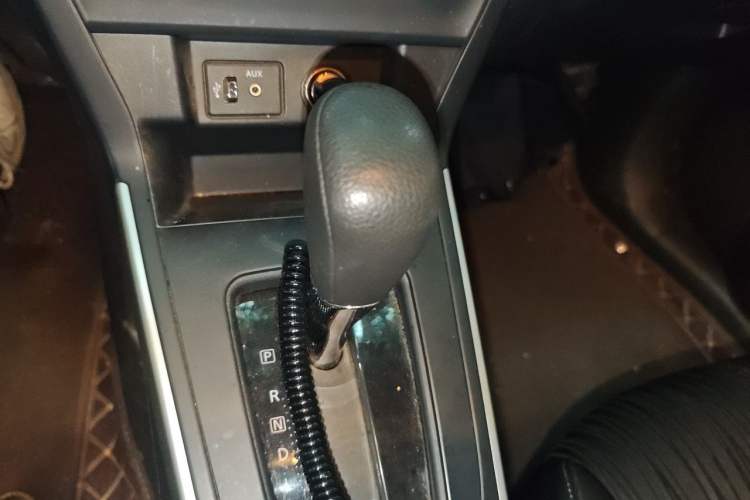 Used Nissan Sylphy 2024 Classic 1.6XE CVT Comfort Edition Gear Lever