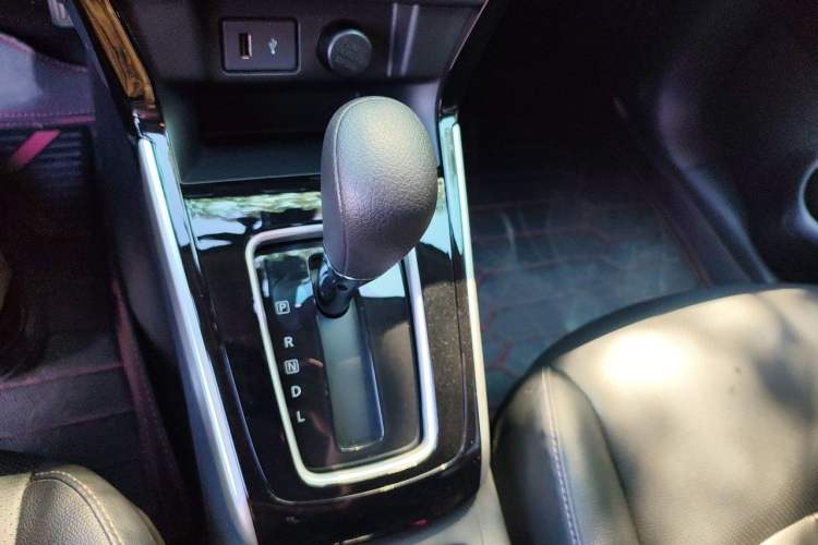 Used Nissan Sylphy 2024 Classic 1.6XL CVT Luxury Edition Gear Lever