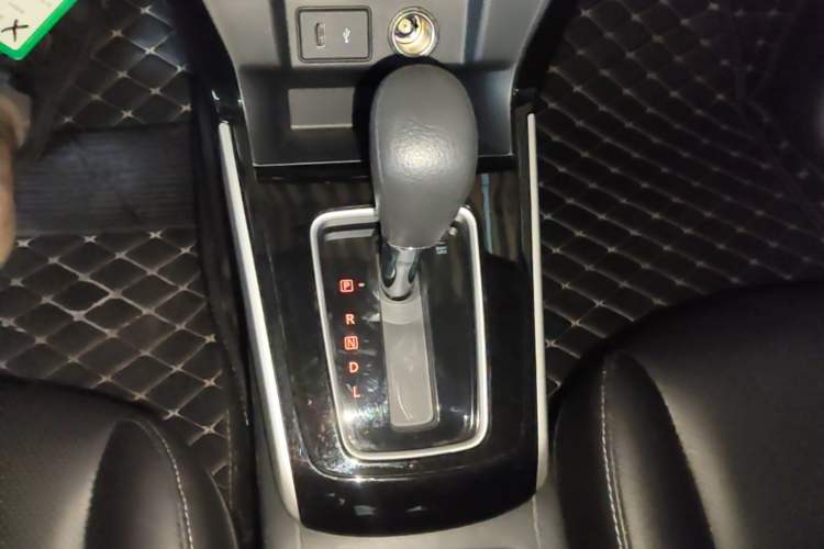 Used Nissan Sylphy 2024 Classic 1.6XL CVT Luxury Edition Gear Lever