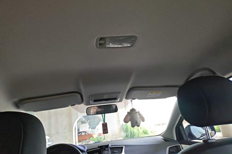 Used Nissan Sylphy 2024 Facelifted Three Classic 1.6XE CVT Comfort Edition Headliner