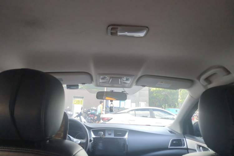 Used Nissan Sylphy 2024 Classic 1.6XE CVT Comfort Edition Headliner