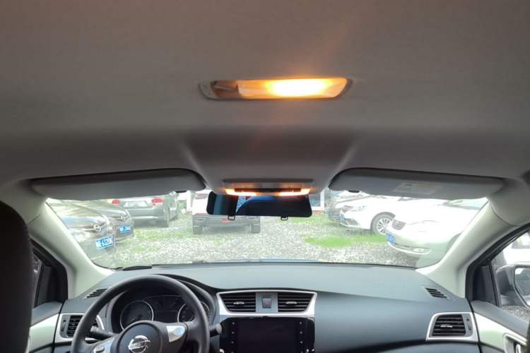 Used Nissan Sylphy 2024 Classic 1.6XE+ CVT Large-Screen Version Headliner