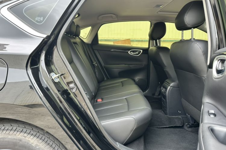 Used Nissan Sylphy 2024 Classic 1.6XL CVT Luxury Edition Interior 4