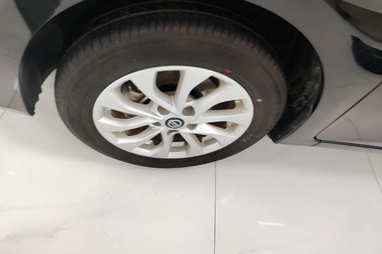 Used Nissan Sylphy 2024 Classic 1.6XE CVT Comfort Edition Left Front Wheel Hub