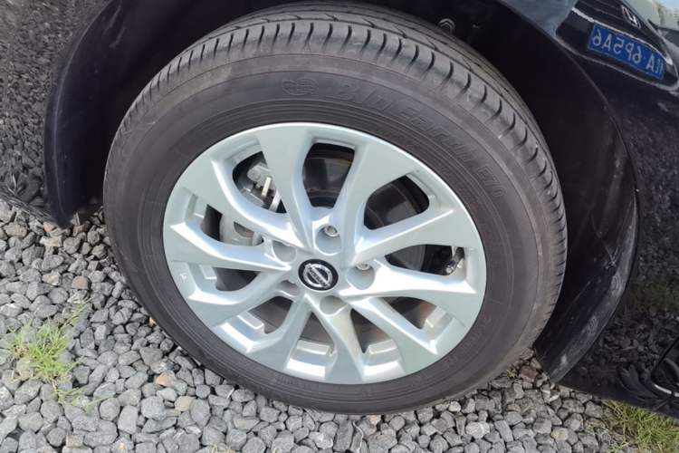 Used Nissan Sylphy 2024 Classic 1.6XE+ CVT Large-Screen Version Left Front Wheel Hub
