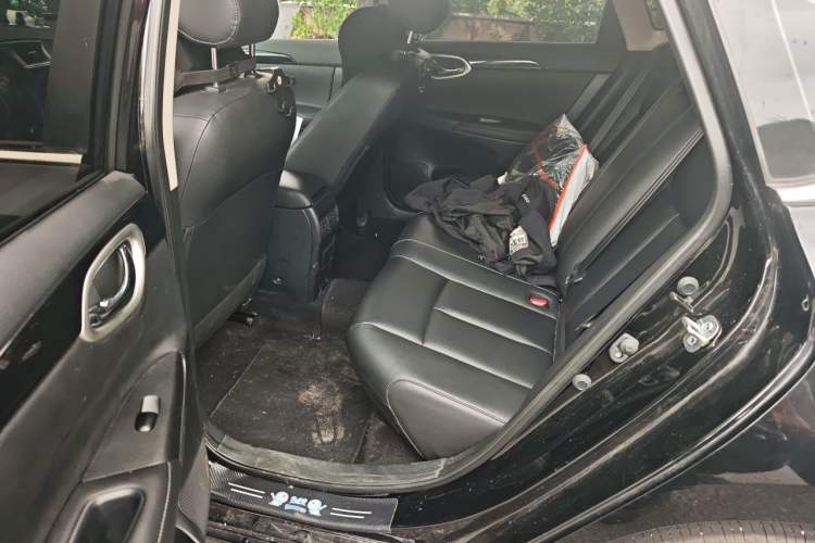 Used Nissan Sylphy 2024 Classic 1.6XL CVT Luxury Edition Left Rear Seat