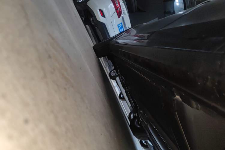 Used Nissan Sylphy 2024 Facelifted Three Classic 1.6XE CVT Comfort Edition Left Side Sill