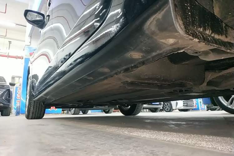 Used Nissan Sylphy 2024 Classic 1.6XE CVT Comfort Edition Left Side Sill