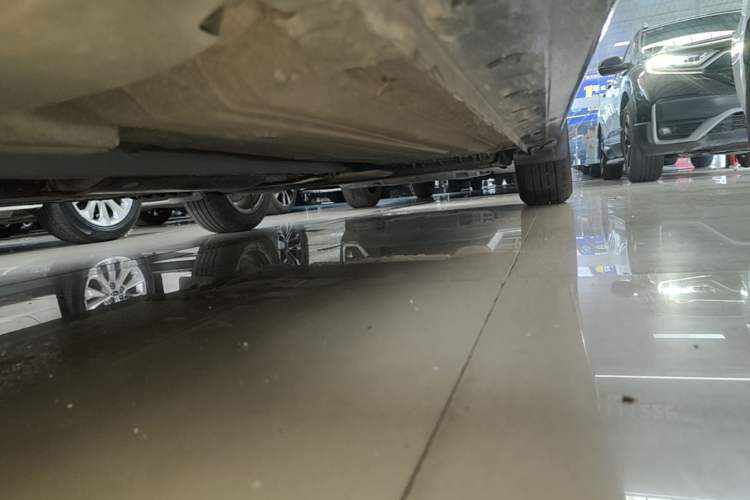 Used Nissan Sylphy 2024 Classic 1.6XE CVT Comfort Edition Left Side Sill