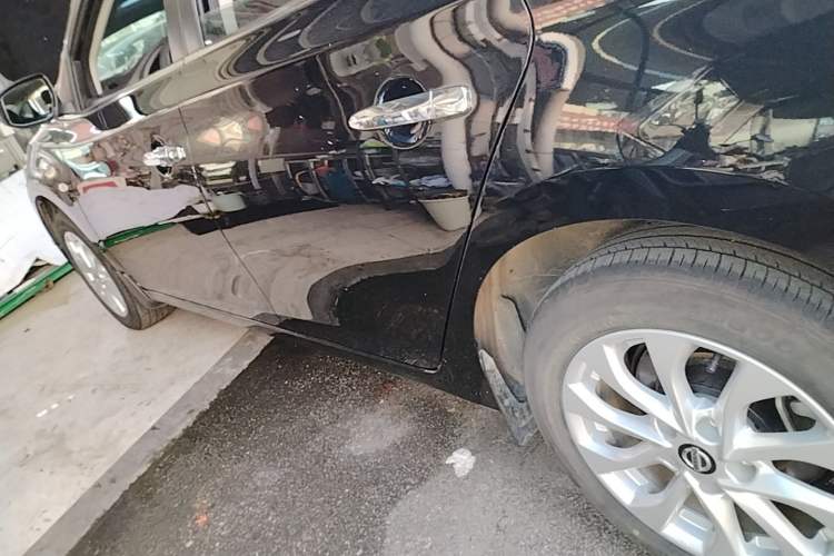 Used Nissan Sylphy 2024 Classic 1.6XE CVT Comfort Edition Left Side Sill