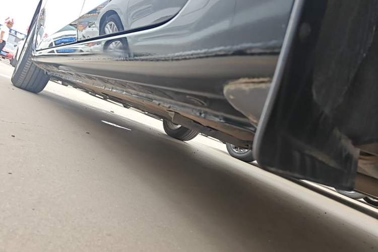 Used Nissan Sylphy 2024 Classic 1.6XE CVT Comfort Edition Left Side Sill