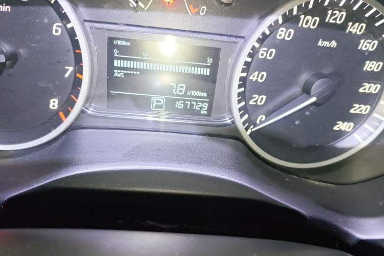 Used Nissan Sylphy 2024 Classic 1.6XE CVT Comfort Edition Odometer Close Up