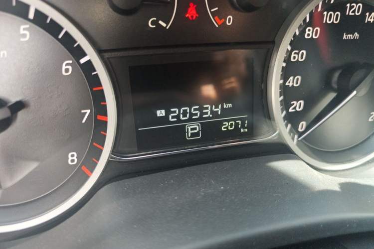 Used Nissan Sylphy 2024 Facelifted Three Classic 1.6XE CVT Comfort Edition Odometer Close Up