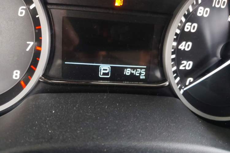 Used Nissan Sylphy 2024 Classic 1.6XE CVT Comfort Edition Odometer Close Up