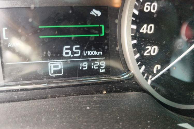Used Nissan Sylphy 2024 Classic 1.6XE CVT Comfort Edition Odometer Close Up