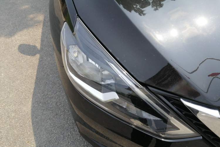 Used Nissan Sylphy 2024 Revised Version Classic 1.6XE CVT Comfort Edition Right Front Headlight