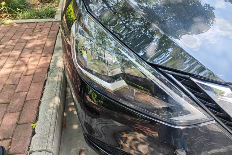 Used Nissan Sylphy 2024 Facelifted Three Classic 1.6XE CVT Comfort Edition Right Front Headlight