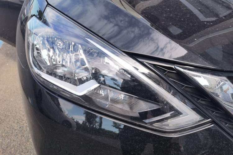 Used Nissan Sylphy 2024 Restyled Version 2 Classic 1.6XE CVT Comfort Edition Right Front Headlight