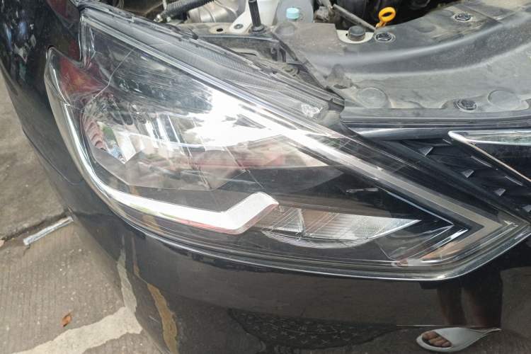 Used Nissan Sylphy 2024 Restyled Version 2 Classic 1.6XE CVT Comfort Edition Right Front Headlight