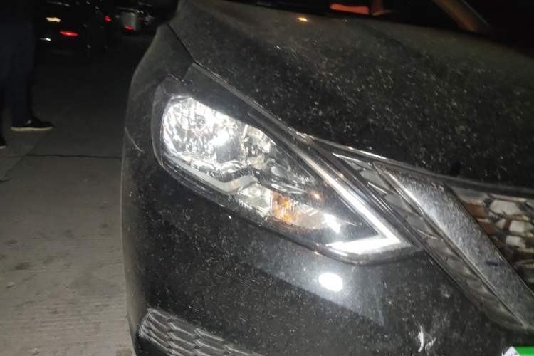 Used Nissan Sylphy 2024 Revised Version Classic 1.6XE CVT Comfort Edition Right Front Headlight