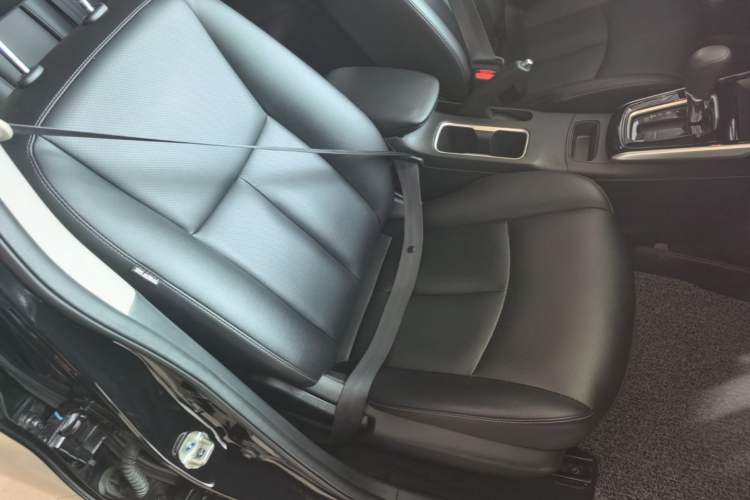 Used Nissan Sylphy 2024 Classic 1.6XL CVT Luxury Edition Right Front Seat