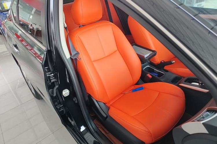 Used Nissan Sylphy 2024 Restyled Version 2 Classic 1.6XE CVT Comfort Edition Right Front Seat