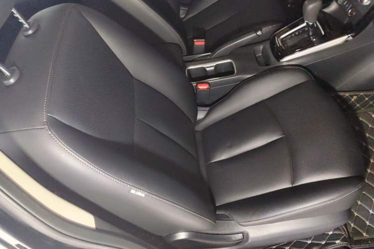 Used Nissan Sylphy 2024 Classic 1.6XL CVT Luxury Edition Right Front Seat