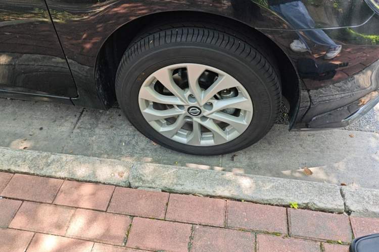 Used Nissan Sylphy 2024 Facelifted Three Classic 1.6XE CVT Comfort Edition Right Front Wheel Hub