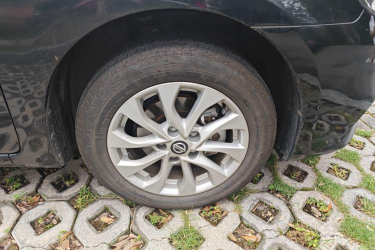 Used Nissan Sylphy 2024 Revised Version Classic 1.6XE CVT Comfort Edition Right Front Wheel Hub