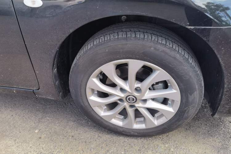 Used Nissan Sylphy 2024 Restyled Version 2 Classic 1.6XE CVT Comfort Edition Right Front Wheel Hub