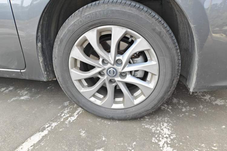 Used Nissan Sylphy 2024 Revised Version Classic 1.6XE CVT Comfort Edition Right Front Wheel Hub