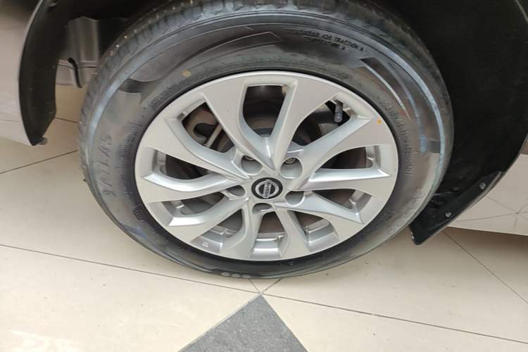 Used Nissan Sylphy 2024 Facelifted Three Classic 1.6XE CVT Comfort Edition Right Rear Wheel Hub