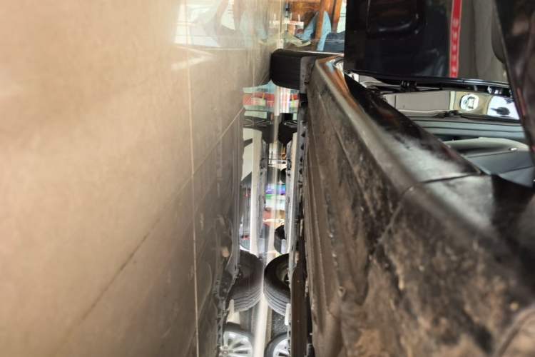 Used Nissan Sylphy 2024 Classic 1.6XL CVT Luxury Edition Right Side Sill