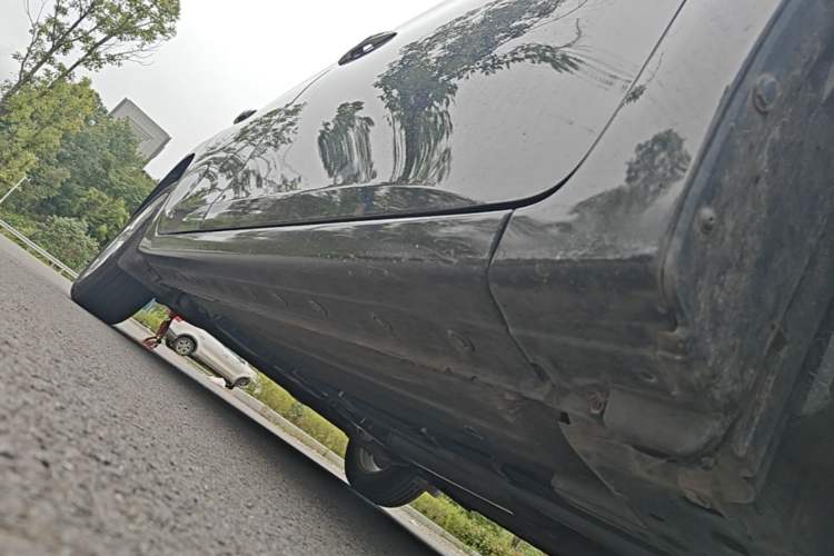 Used Nissan Sylphy 2024 Classic 1.6XE CVT Comfort Edition Right Side Sill