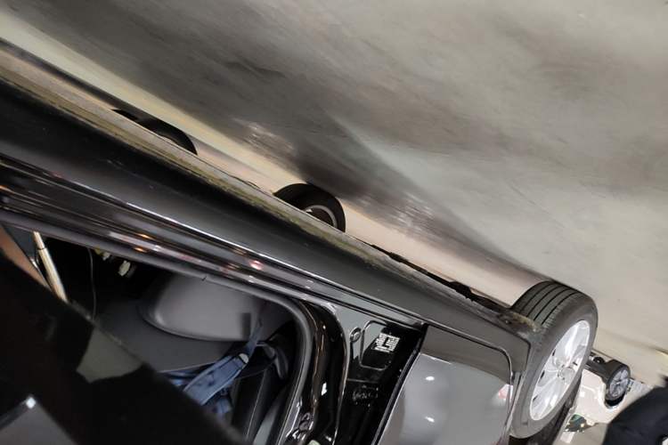 Used Nissan Sylphy 2024 Facelifted Three Classic 1.6XE CVT Comfort Edition Right Side Sill