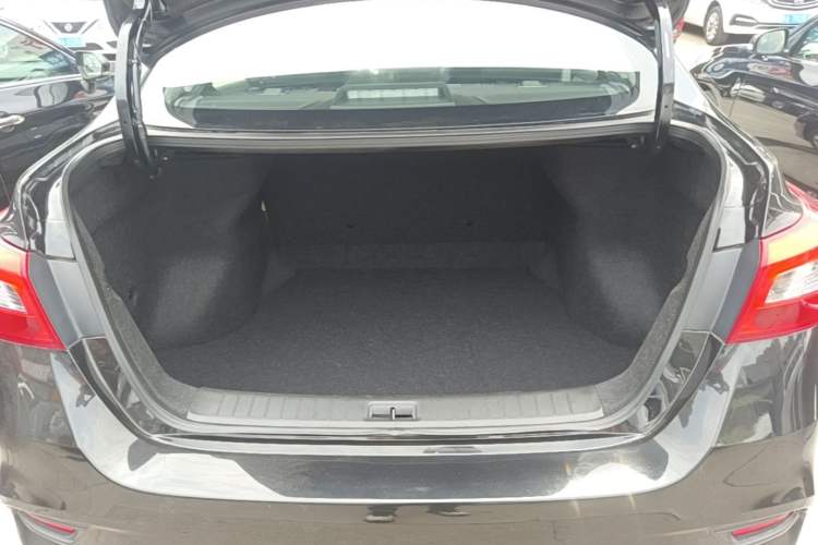 Used Nissan Sylphy 2024 Revised Version Classic 1.6XE CVT Comfort Edition Trunk