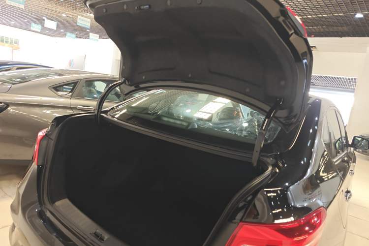Used Nissan Sylphy 2024 Facelifted Three Classic 1.6XE CVT Comfort Edition Trunk