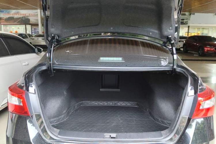 Used Nissan Sylphy 2024 Classic 1.6XL CVT Luxury Edition Trunk
