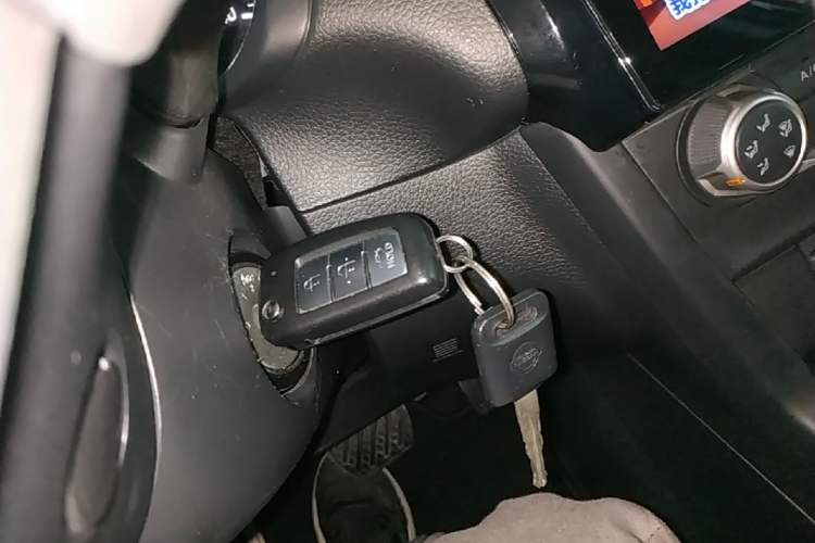 Used Nissan Sylphy 2024 Classic 1.6XE CVT Comfort Edition Vehicle Key