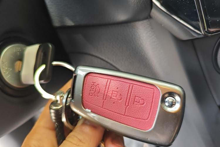 Used Nissan Sylphy 2024 Facelifted Three Classic 1.6XE CVT Comfort Edition Vehicle Key