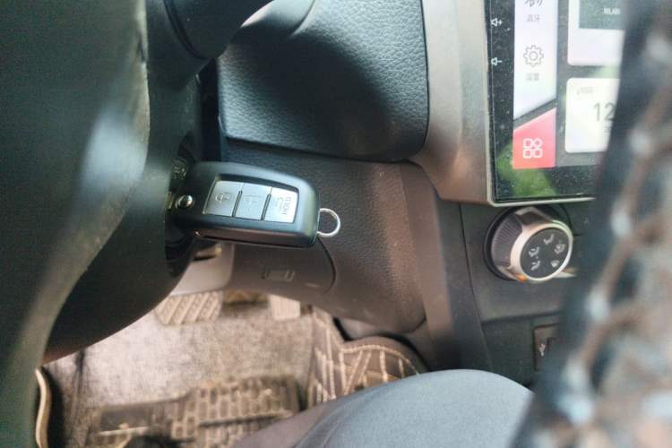 Used Nissan Sylphy 2024 Classic 1.6XE CVT Comfort Edition Vehicle Key