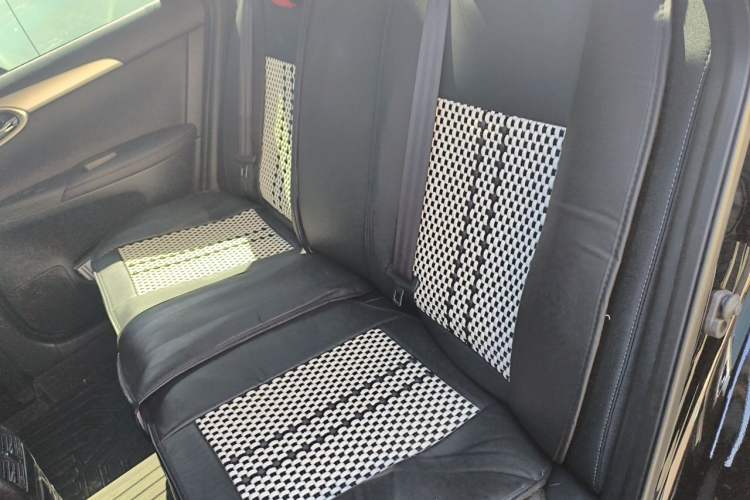 Used Nissan Sylphy 2024 Restyled Version 2 Classic 1.6XE CVT Comfort Edition Left Rear Seat