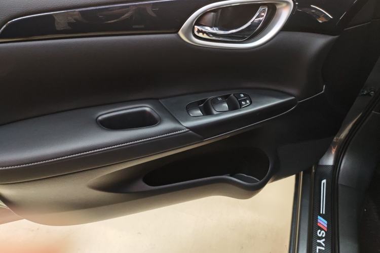 Used Nissan Sylphy 2024 Facelifted Three Classic 1.6XE CVT Comfort Edition Audio And AC Panel