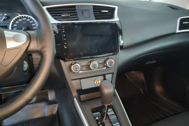 Used Nissan Sylphy 2024 Facelifted Three Classic 1.6XE CVT Comfort Edition Audio And AC Panel