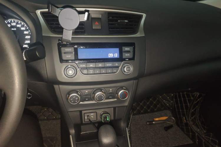 Used Nissan Sylphy 2024 Classic 1.6XE CVT Comfort Edition Audio And AC Panel