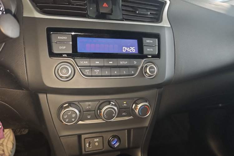 Used Nissan Sylphy 2024 Classic 1.6XE CVT Comfort Edition Audio And AC Panel